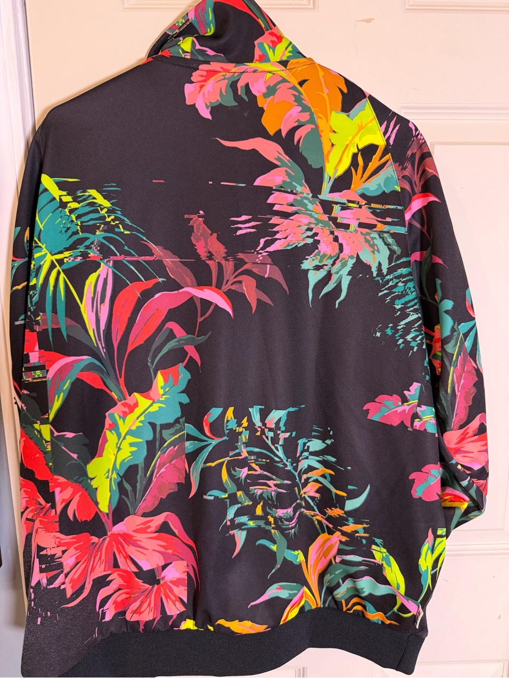 Nike Men’s Black Tropical Floral Track Jacket - Picture 3 of 4
